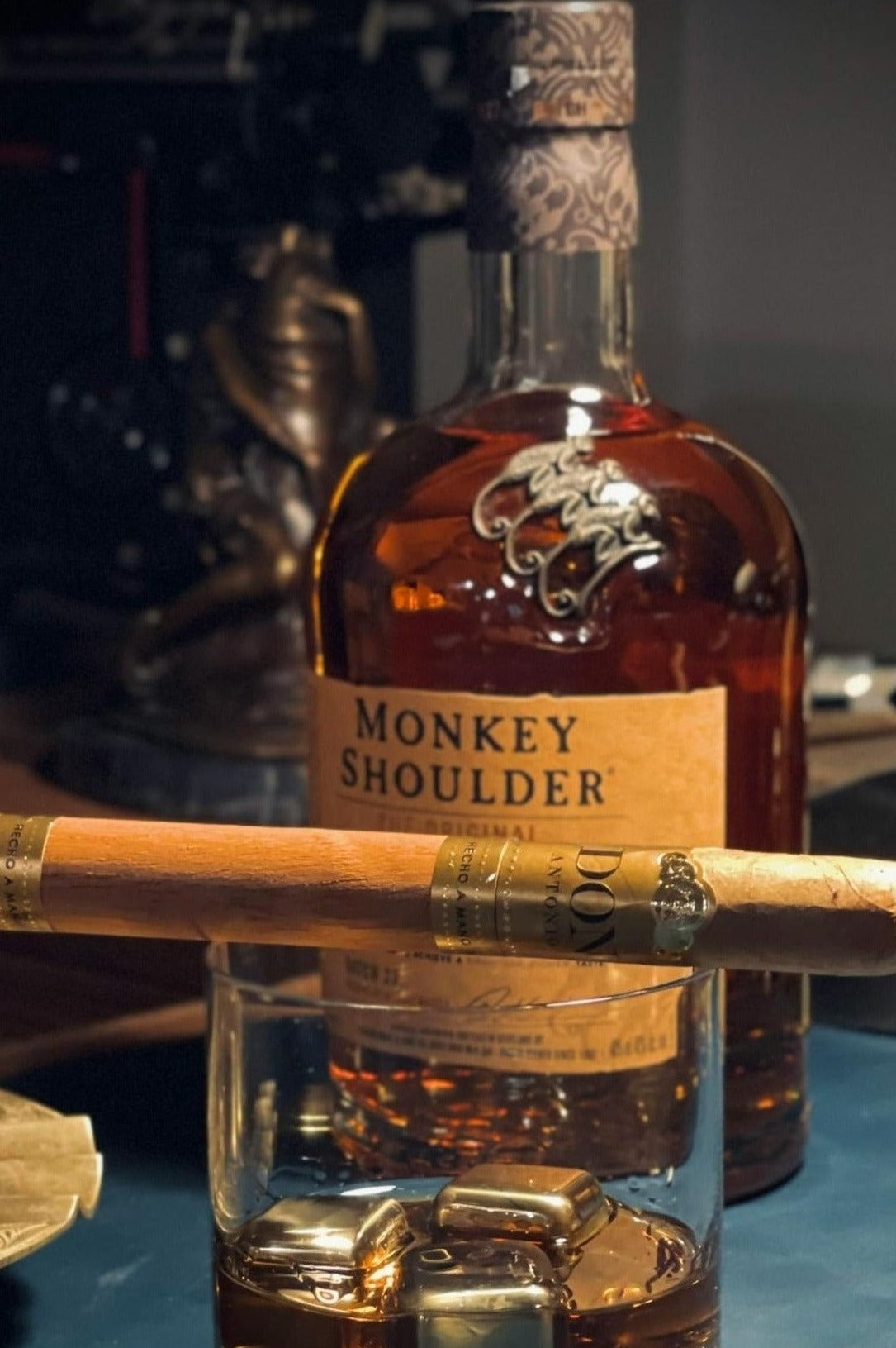 MONKEY SHOULDER